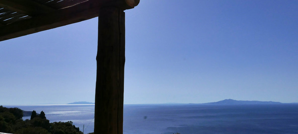 http://www.villabrunat.com/wp-content/uploads/2016/11/Terrasse_Appartement-1200x540.jpg